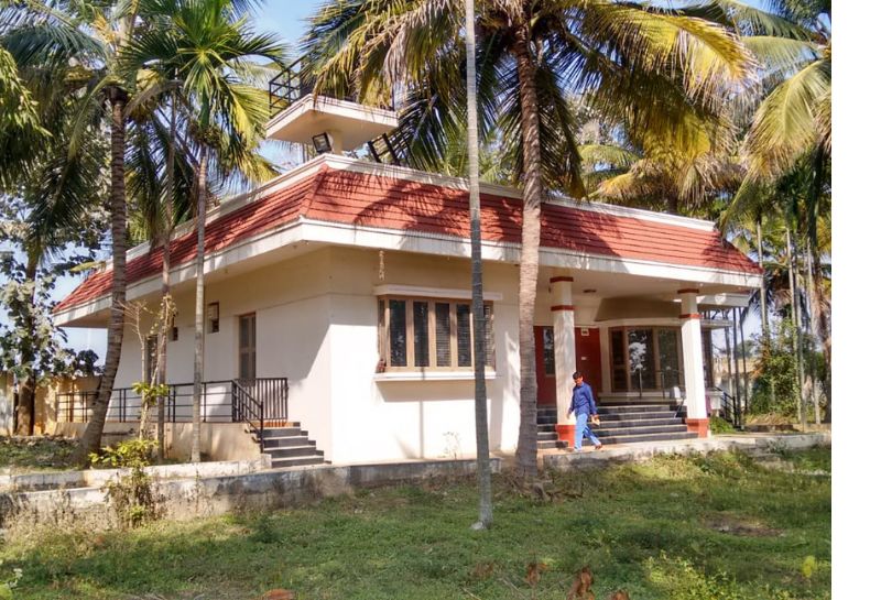 Doddahalladamara Farm House